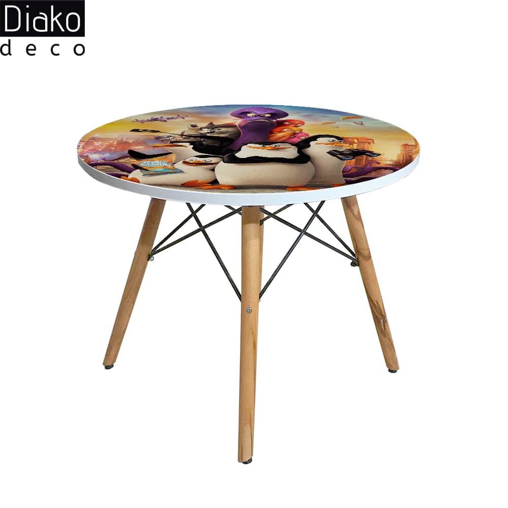 عکس محصول میز مدرن کودک مدل پایه چوبی طرح ماداگاسکار کد DT-08