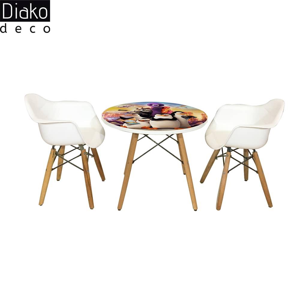 عکس محصول میز مدرن کودک مدل پایه چوبی طرح ماداگاسکار کد DT-08