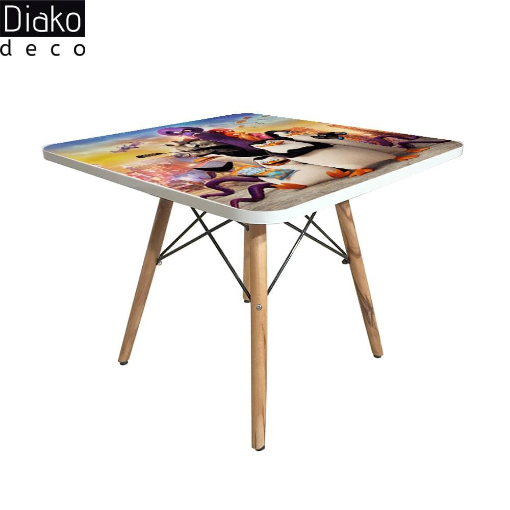 عکس محصول میز مدرن کودک مدل پایه چوبی طرح ماداگاسکار کد DT-08