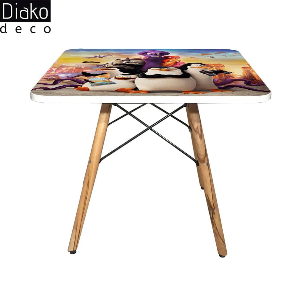 عکس محصول میز مدرن کودک مدل پایه چوبی طرح ماداگاسکار کد DT-08