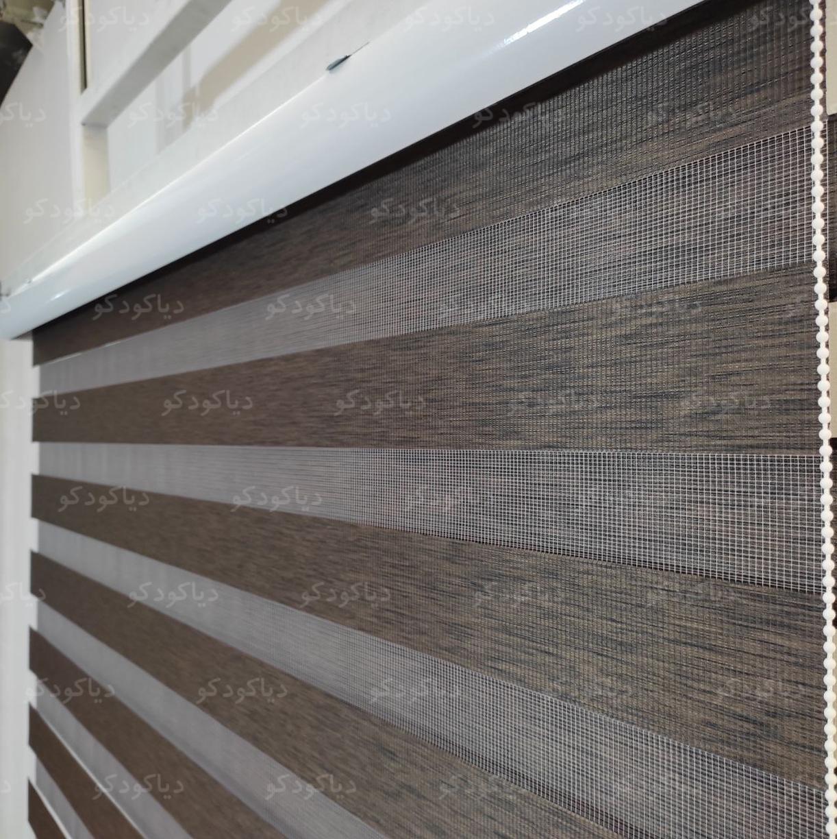پرده زبرا طرح چوب رنگ قهوه ای تیره کد SND-08 پرده زبرا طرح چوب رنگ قهوه ای تیره کد SND-08